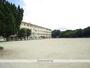 小学校　桜ケ丘西小学校（小学校）まで623m