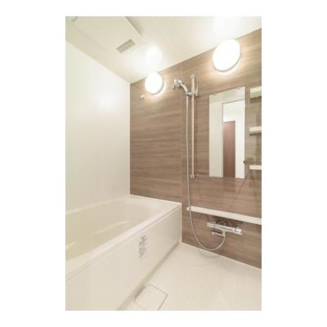 バス・シャワールーム　※写真は同タイプ住戸です。