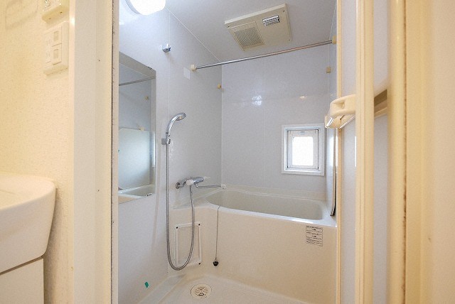 バス・シャワールーム　バス・シャワールーム