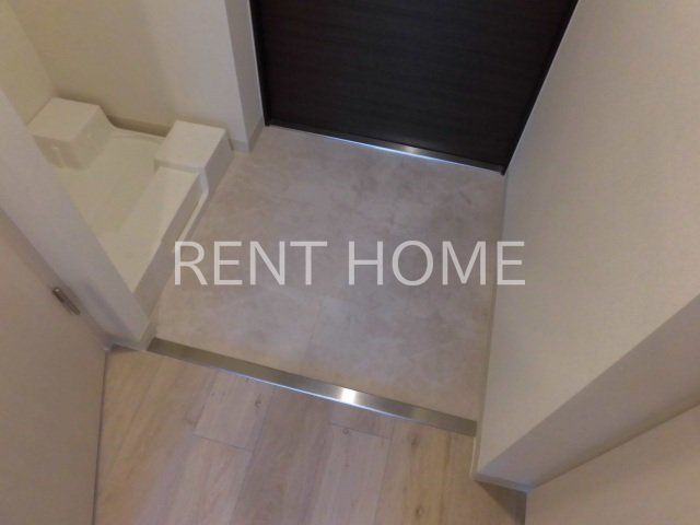 玄関　玄関です。室内洗濯機置場があります。