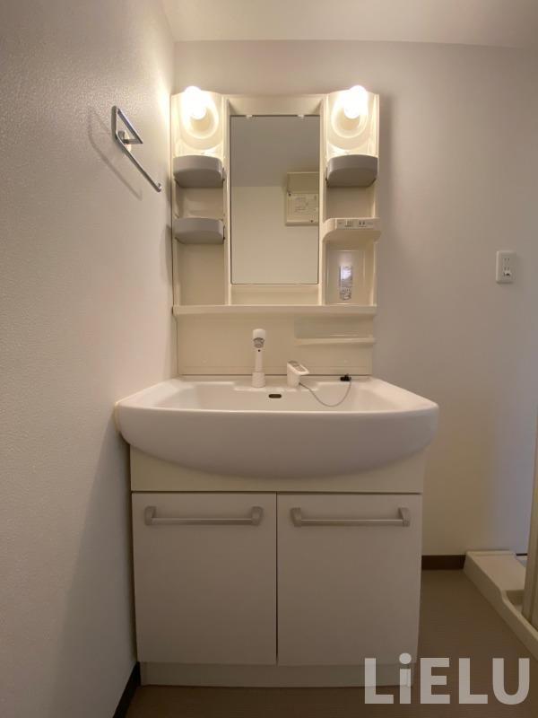 洗面設備　同シリーズ物件のモデルルームになります※現況優先