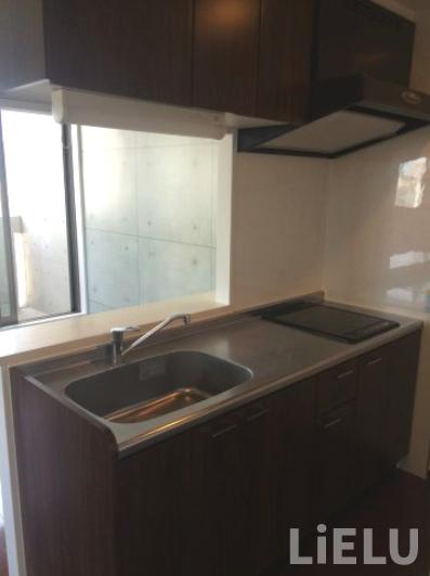 キッチン　同シリーズ物件のモデルルームになります※現況優先