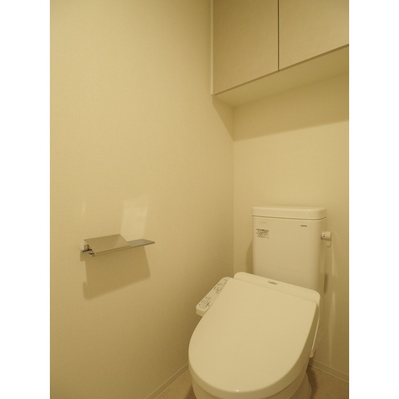 トイレ　温水洗浄便座