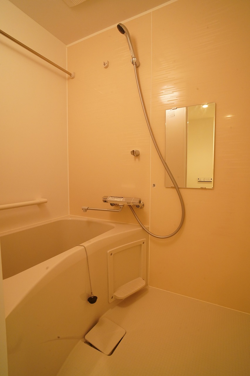 バス・シャワールーム　バス