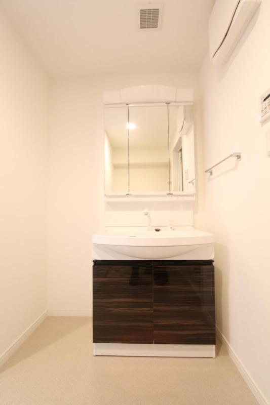 洗面設備　同タイプ・参考写真