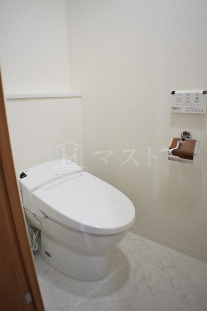 トイレ　ウォシュレット付