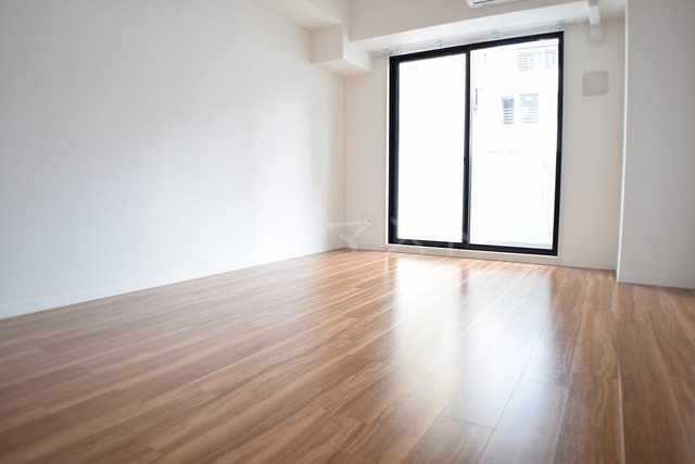 居室・リビング　広々とした室内です。