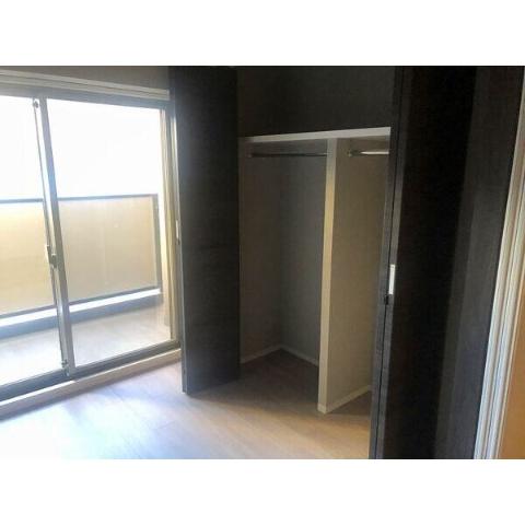 居室・リビング　室内