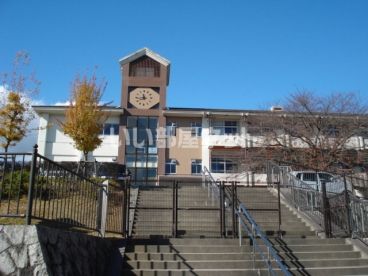 小学校　大津市立雄琴小学校（小学校）まで1636m