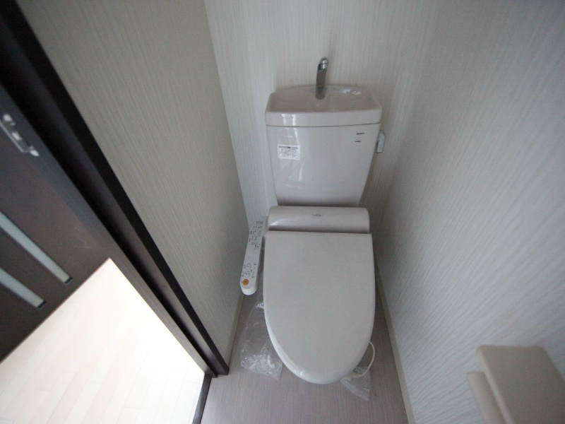 トイレ　温水洗浄暖房便座付トイレ