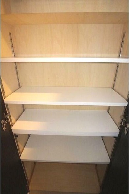 玄関　玄関収納あります