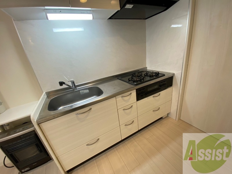 キッチン　キッチンはスペースも広々していて使いやすそうですよ！