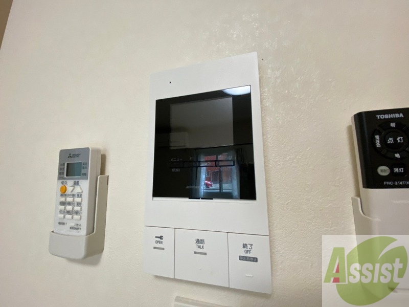セキュリティ　ＴＶモニター付インターホンです。来客者の顔が見えるので安心！