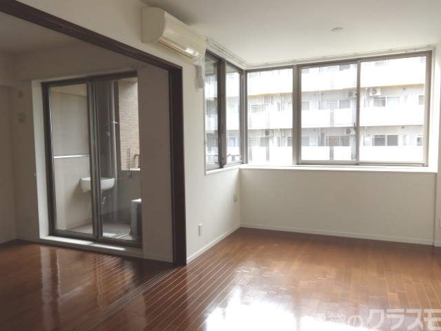 その他部屋・スペース　フローリングもピッカピカです。