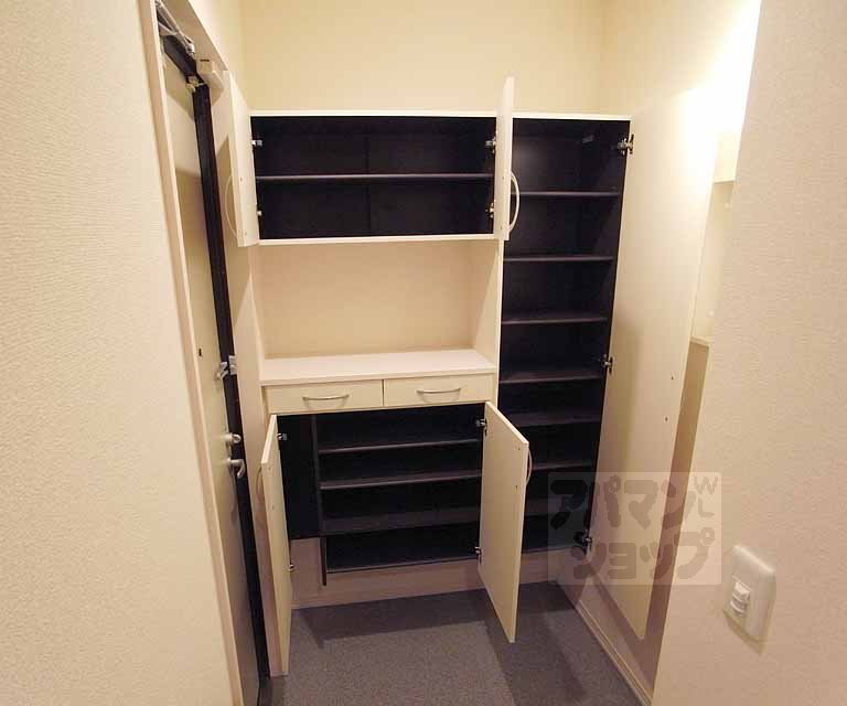 収納　たっぷり入る下駄箱。