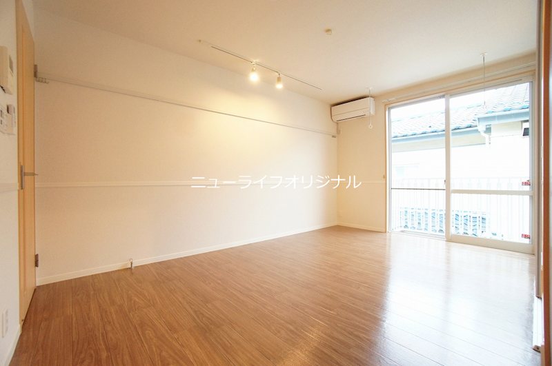 居室・リビング　レイアウトを楽しめる広さの洋室8.4帖