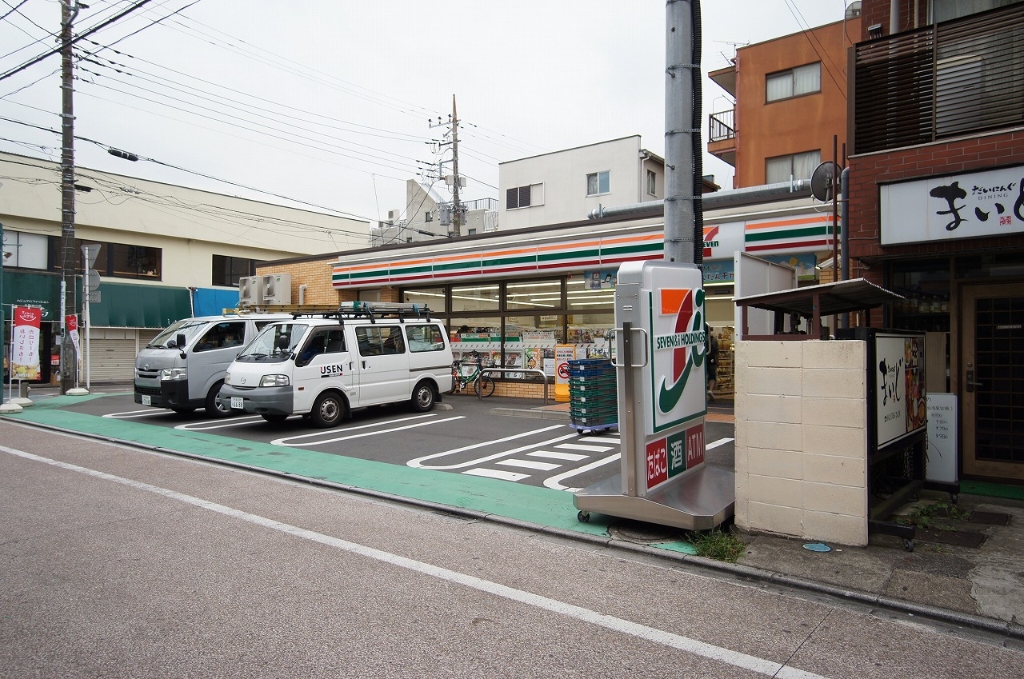 コンビニ　セブンイレブン 相模原東林間5丁目店（コンビニ）まで592m