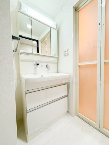 洗面設備　広い洗面スペースです★