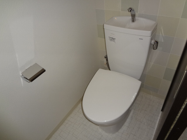トイレ　トイレ