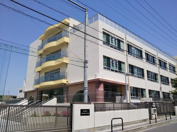 小学校　名古屋市立富士見台小学校（小学校）まで220m