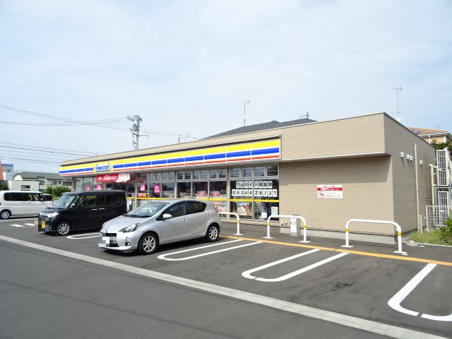 コンビニ　ミニストップ（コンビニ）まで530m