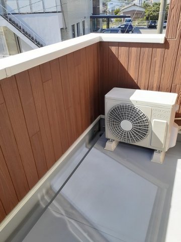 バルコニー　陽当たり良好なバルコニーです♪