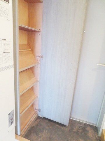 玄関　★お問い合わせはタウンハウジングまで★