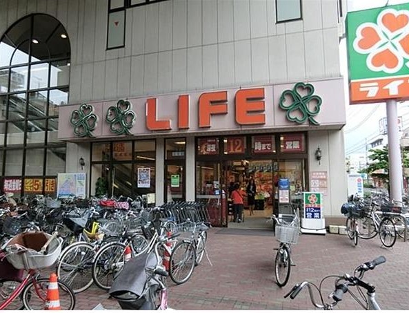 スーパー　ライフ浅草店（スーパー）まで384m