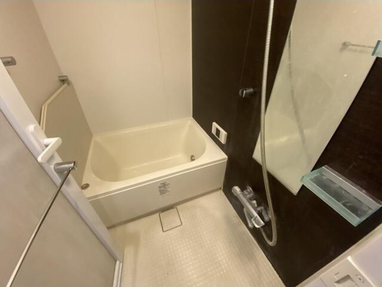 バス・シャワールーム　風呂