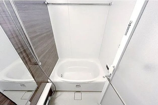 バス・シャワールーム　※別部屋の参考写真です。