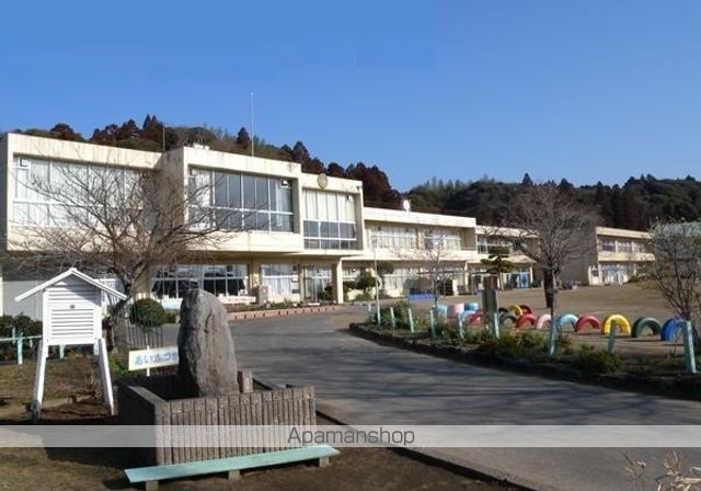 小学校　市立豊田小学校（小学校）まで550m