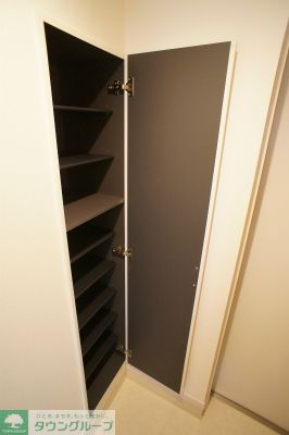 収納　シューズボックス