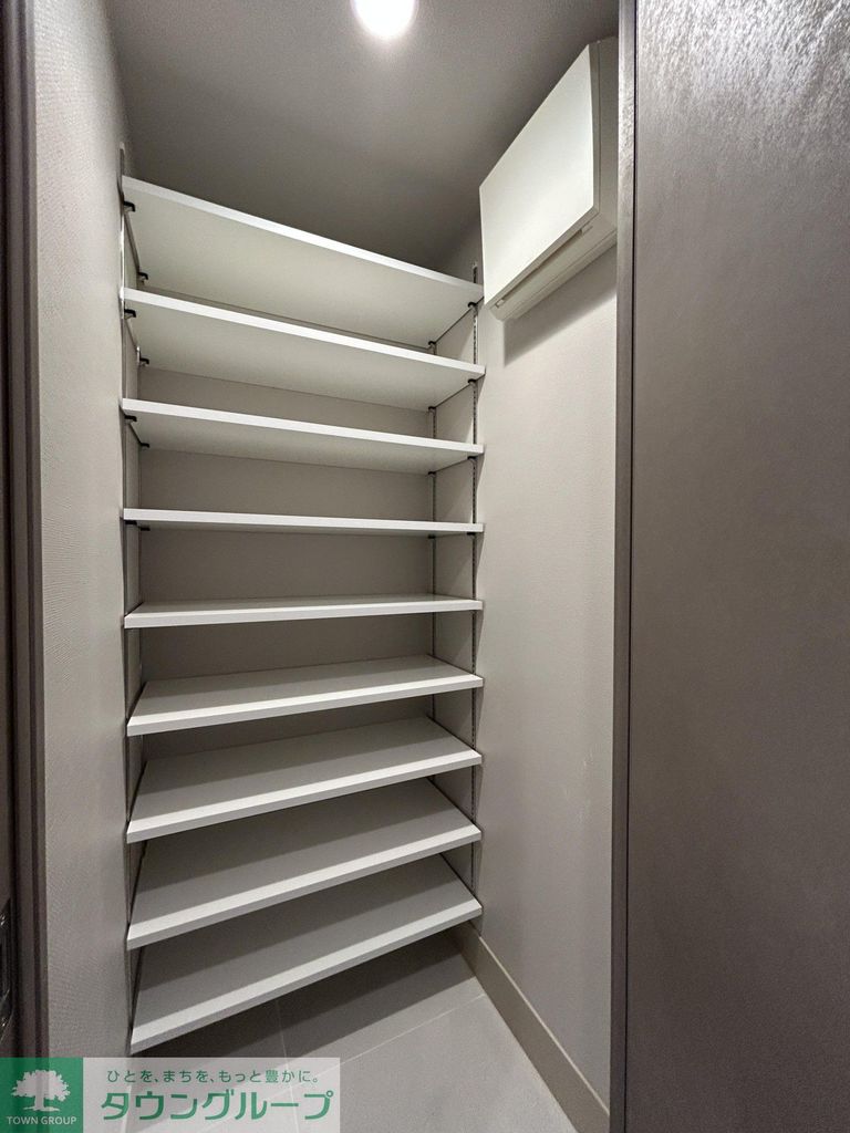 収納　バルコニー