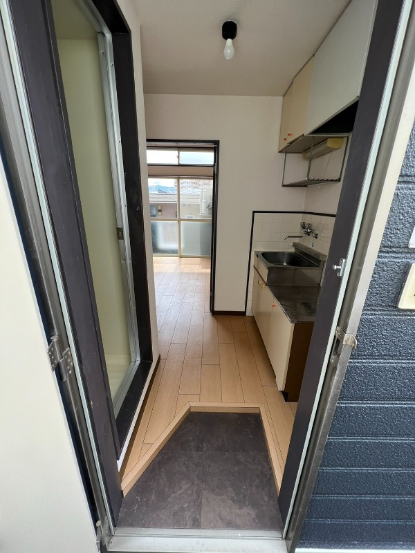 玄関　別号室イメージ