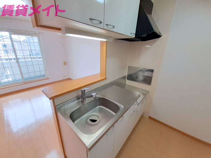 キッチン　反転タイプ参考写真