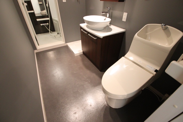 トイレ　※別室の参考写真の為、現況優先です。