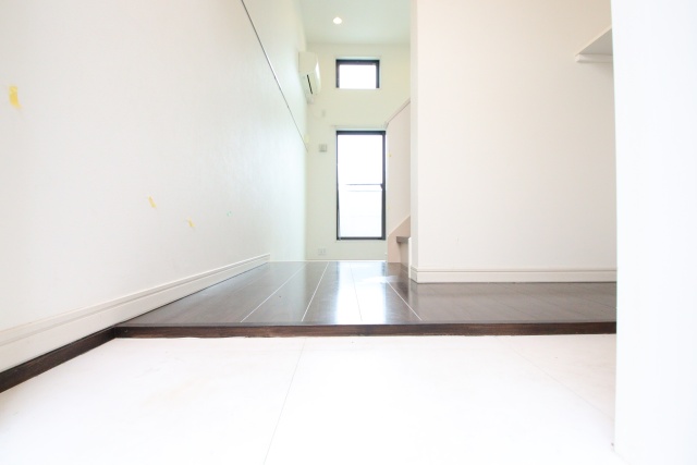 玄関　※別室の参考写真の為、現況優先です。