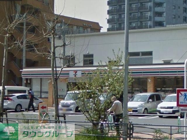 コンビニ　セブンイレブン横浜生麦４丁目店（コンビニ）まで668m