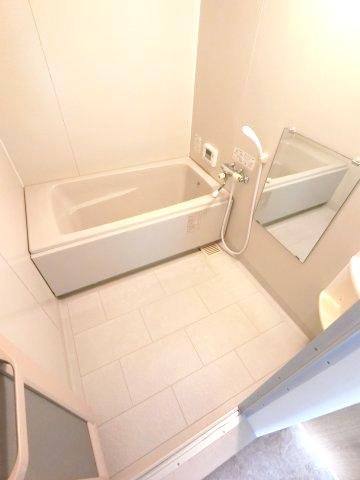 バス・シャワールーム　※仕様が異なる場合がございます