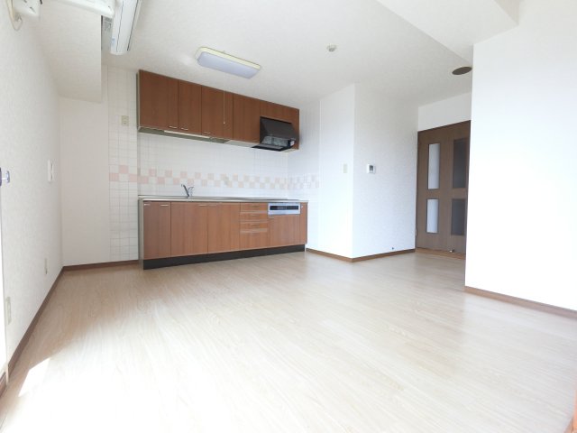 キッチン　※仕様が異なる場合がございます