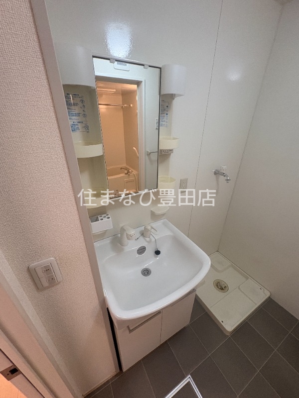 洗面設備　同型タイプ