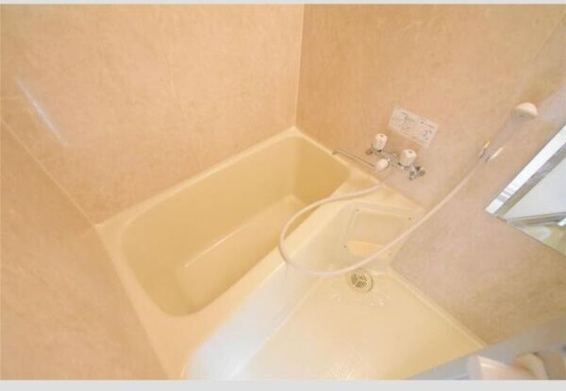 バス・シャワールーム　１号室タイプのお部屋写真となります。