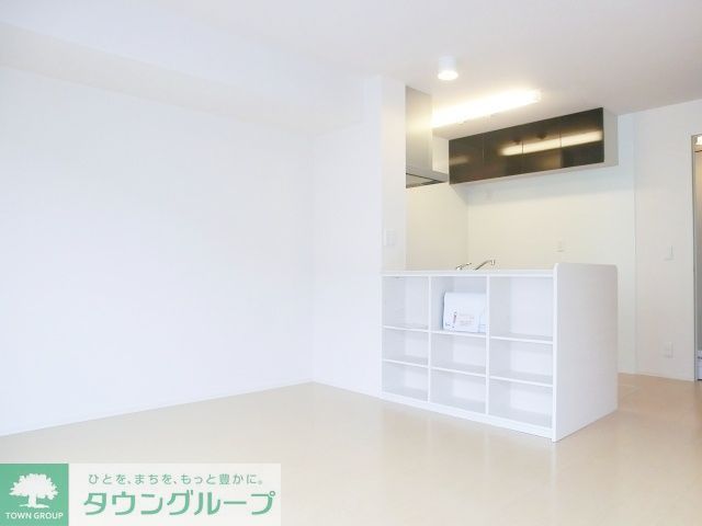 居室・リビング　現地待ち合わせ歓迎♪お問合せはタウンハウジングまで！