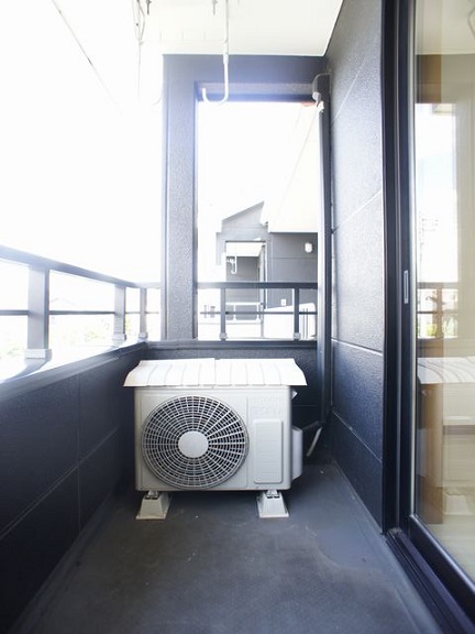 バルコニー　日当たり良好！お洗濯物がたくさん干せます♪