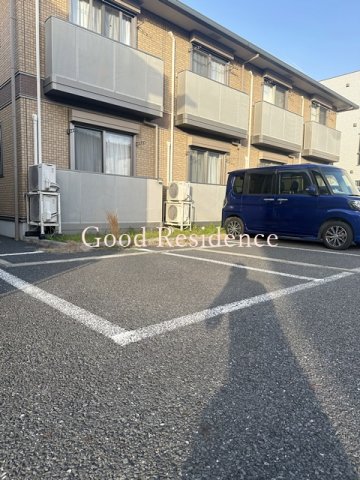駐車場　【広いりびイングで優しい風に包まれて♪】