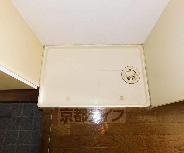 その他設備　室内に洗濯機置けます。