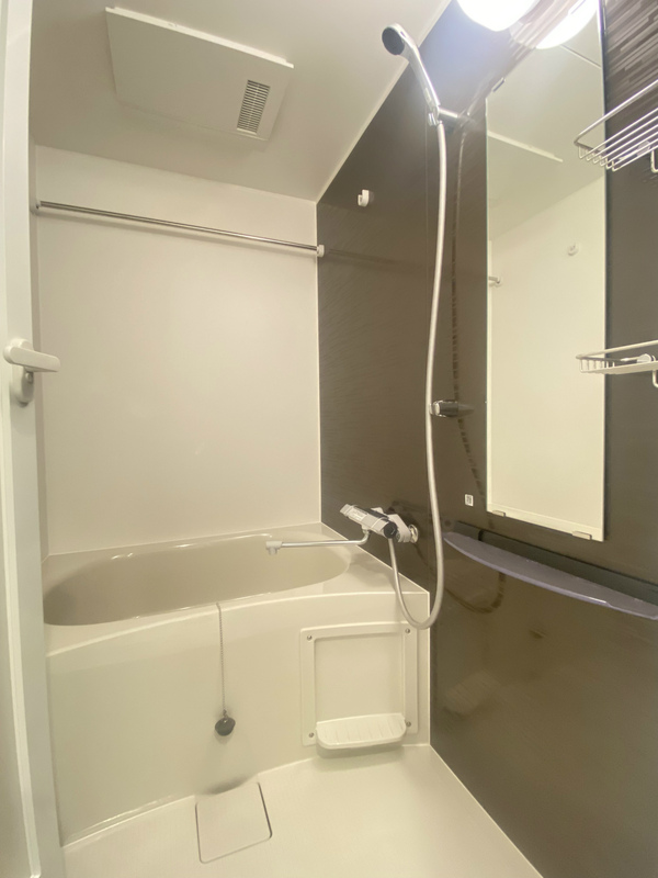 バス・シャワールーム　浴室乾燥機付き