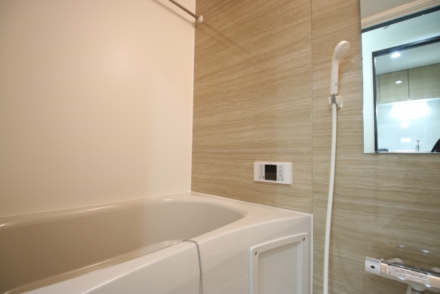 バス・シャワールーム　※別室の参考写真の為、現況優先です。