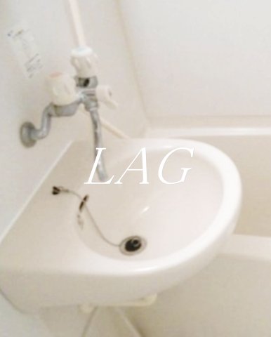 洗面設備　洗面台です。（同仕様です。）