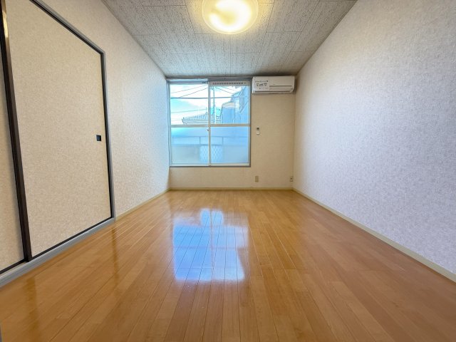 居室・リビング　洋室6帖【コーポリナ】